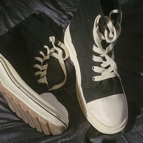 MIA Hi-Top Chunky Sneakers, 7.5 - Picture 2 of 5